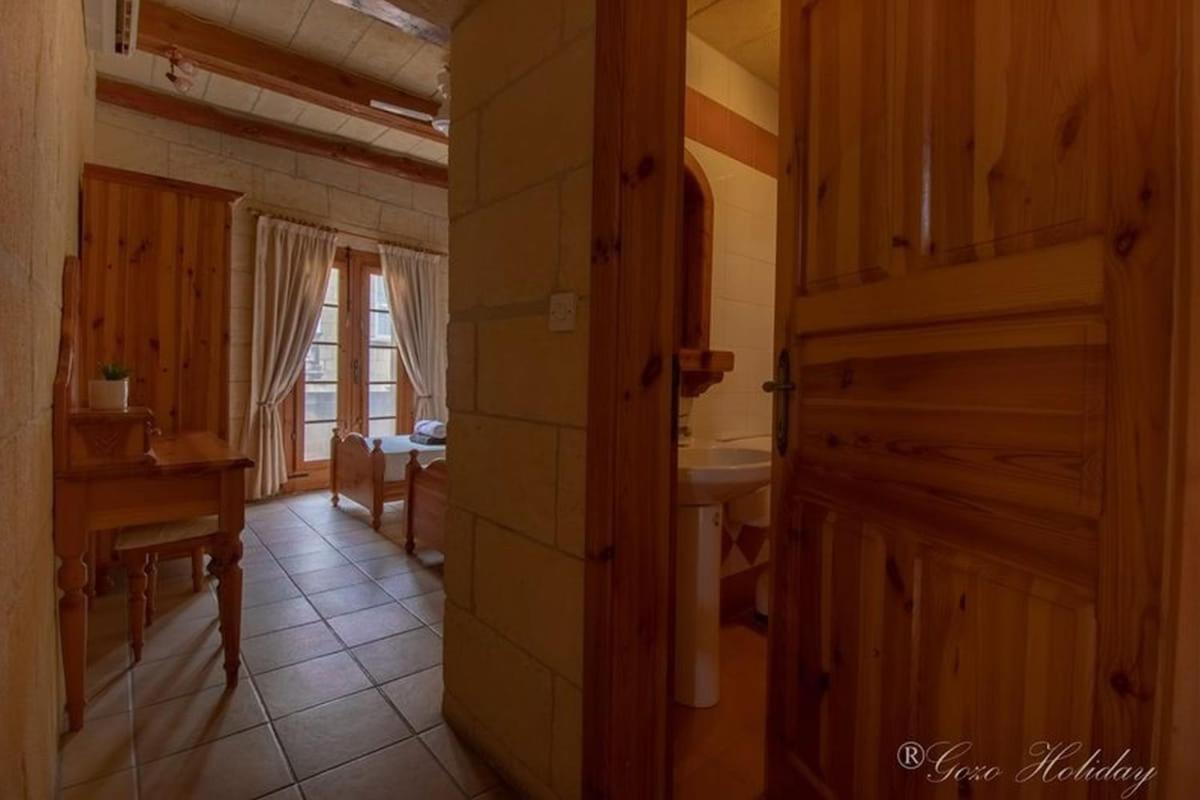 Bed and Breakfast Hibiscus Шаара Экстерьер фото