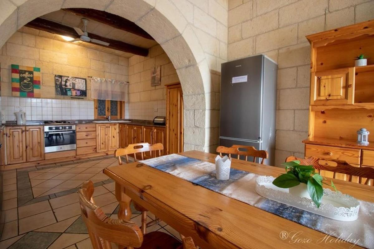 Bed and Breakfast Hibiscus Шаара Экстерьер фото