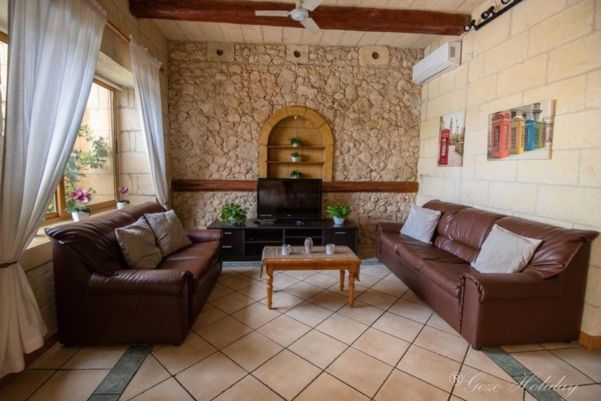 Bed and Breakfast Hibiscus Шаара Экстерьер фото